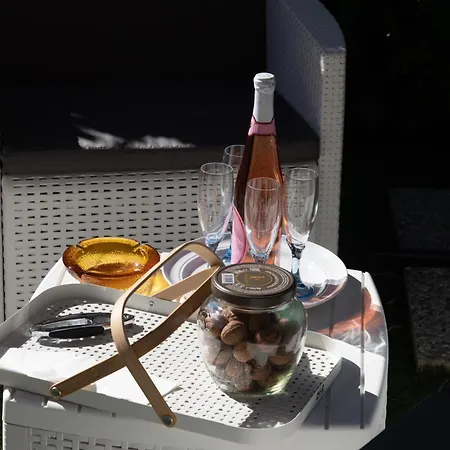 Tranquil Elegance In Parme