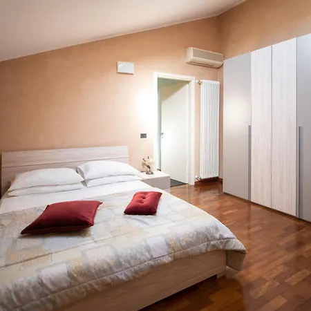 Apartment Tranquil Elegance In