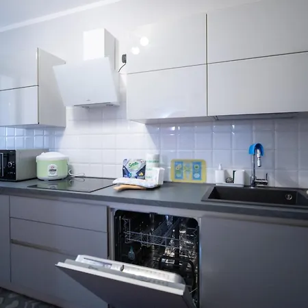 Tranquil Elegance In Apartment *