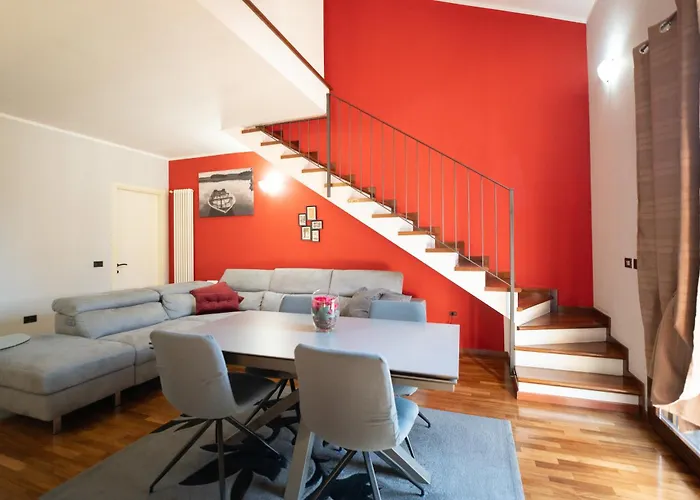 Tranquil Elegance In דירה *